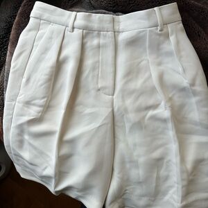Banana Republic Elegant White Women's Shorts